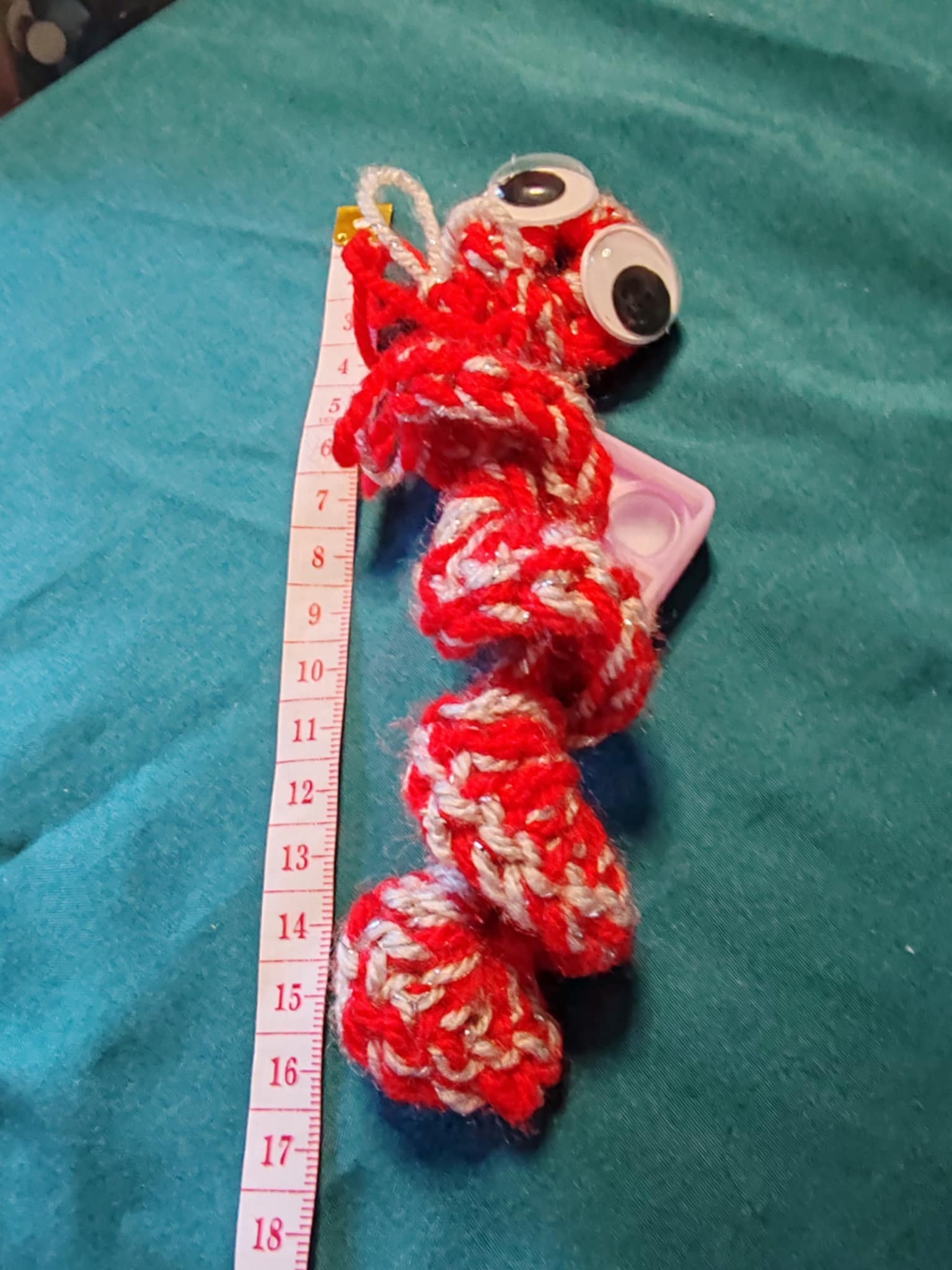 SMALL WORRY WORM FIT